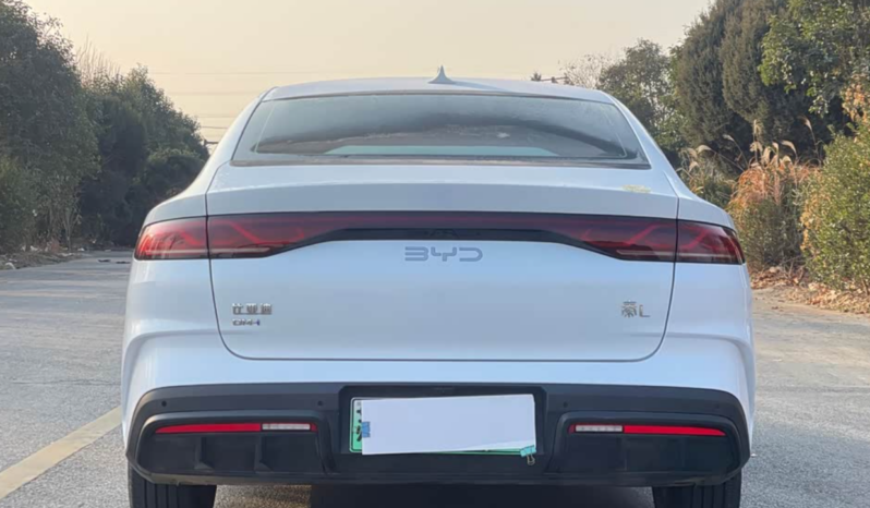 
								BYD Qin L DM-i 80 km PHEV full									