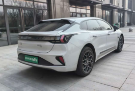 Wersja ZEEKR 001 2024 МE