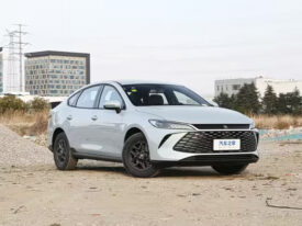 BYD Qin Plus 2025 DM-i