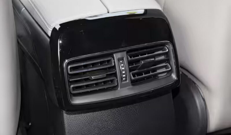 
								BYD Tang DM 5.0 PHEV full									