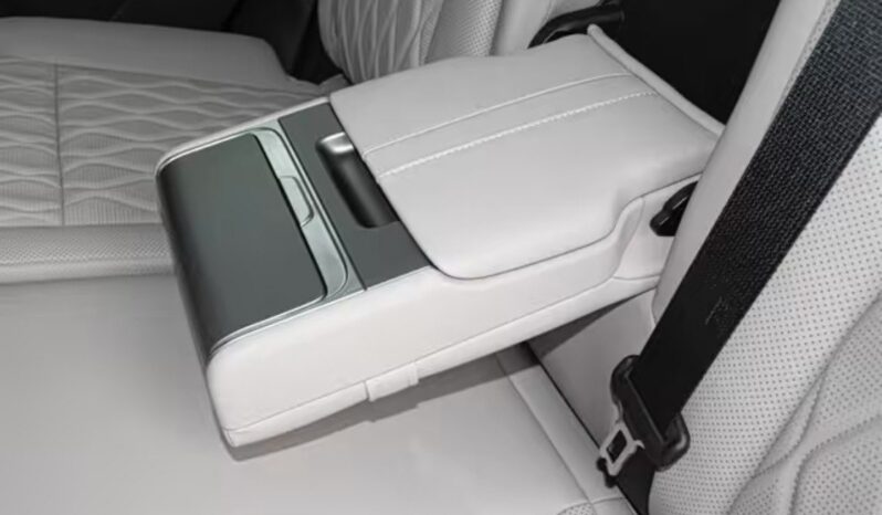 
								BYD Tang DM 5.0 PHEV full									